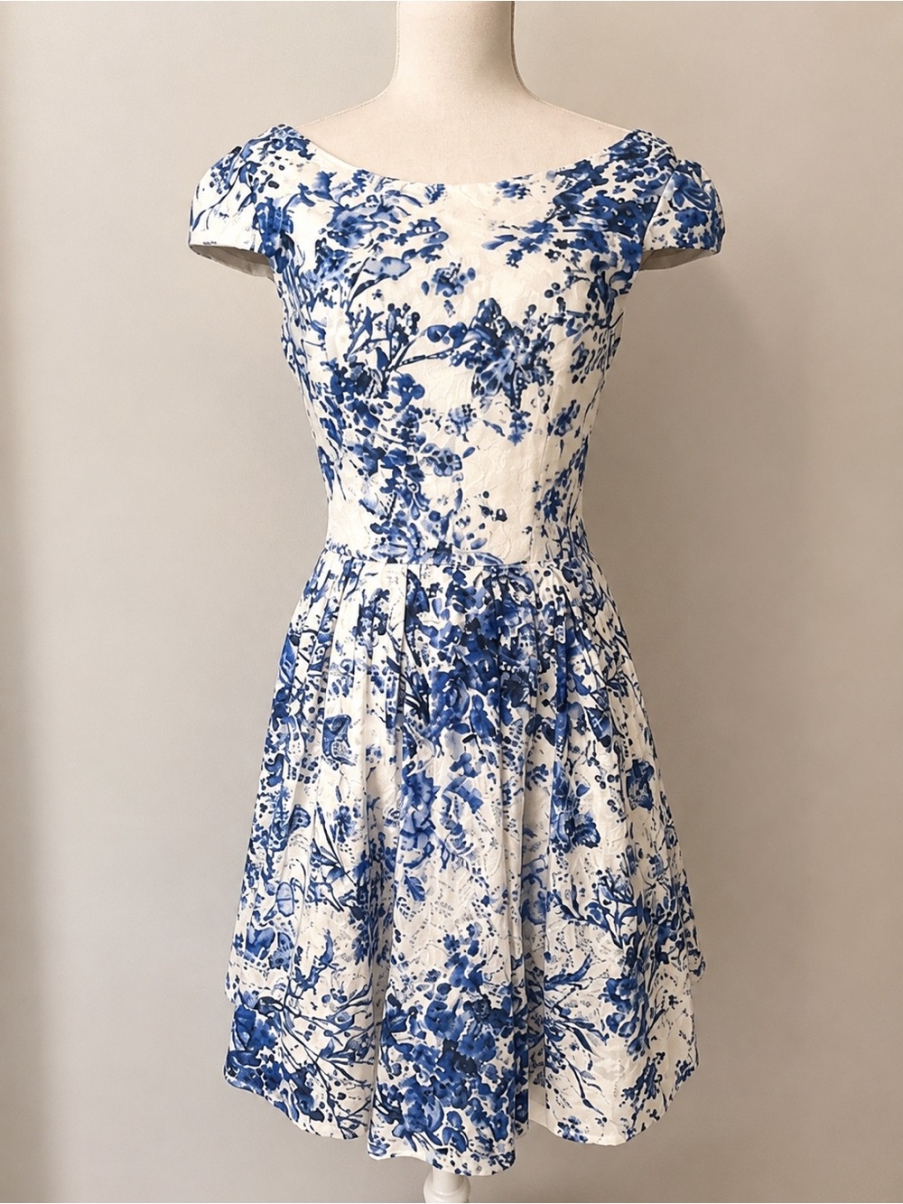 Betsey Johnson Floral Fit and Flare size 6
